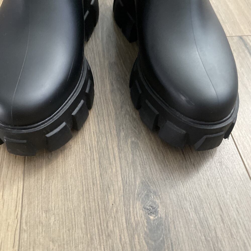 Jeffrey Campbell Matte Black Pleu Lug Sole Boots Size 7 Platform Chelsea Boot - Picture 3 of 9